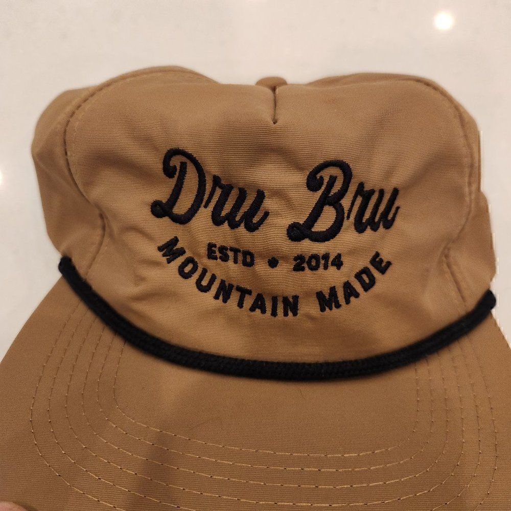 Dru Bru snapback hat. OS